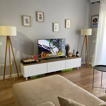 Amar Ap Lux Qerret * Golem (Tirana)